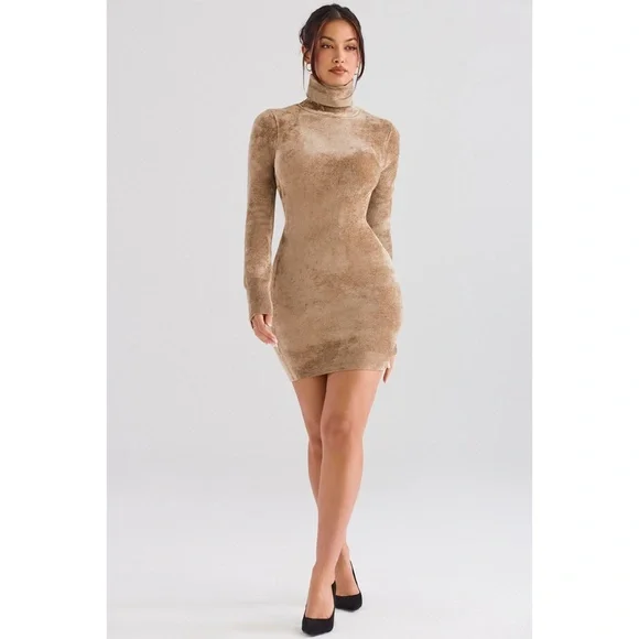 NEW House of CB Taya Chenille Mini Dress Musk Large - Picture 1 of 16